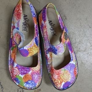 Alegria Mary Jane 38 8.5 floral shoe